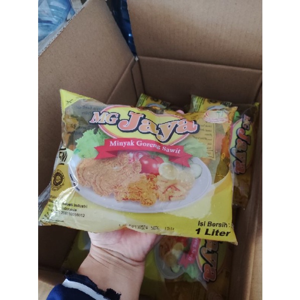 

Minyak Goreng 1 liter GRATIS garam halus 250grm