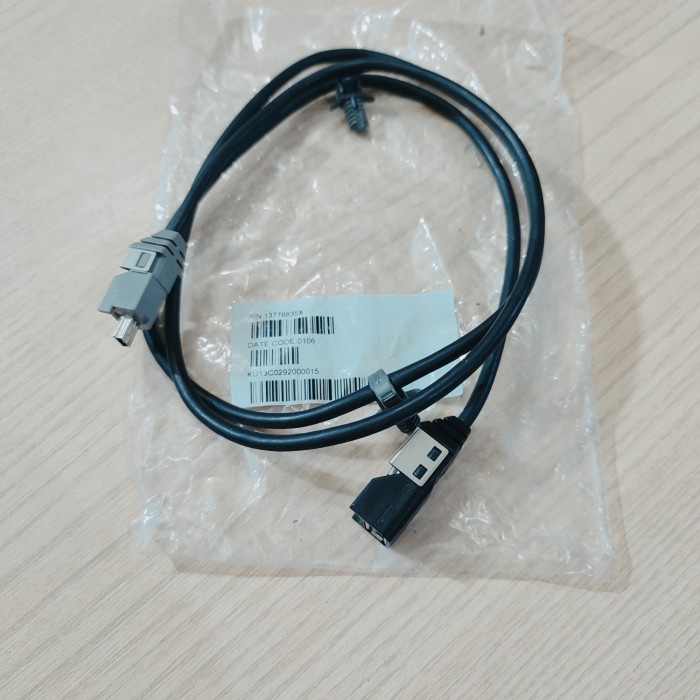 KABEL USB TO OTG UNTUK TAPE MOBIL PANJANG 1 METER ORIGINAL