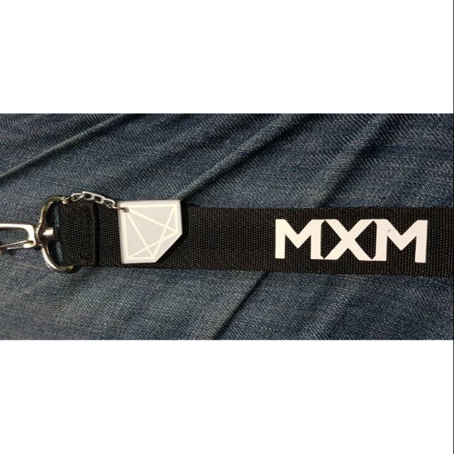 strap name MXM gatungan lightstick kpop acrillyc