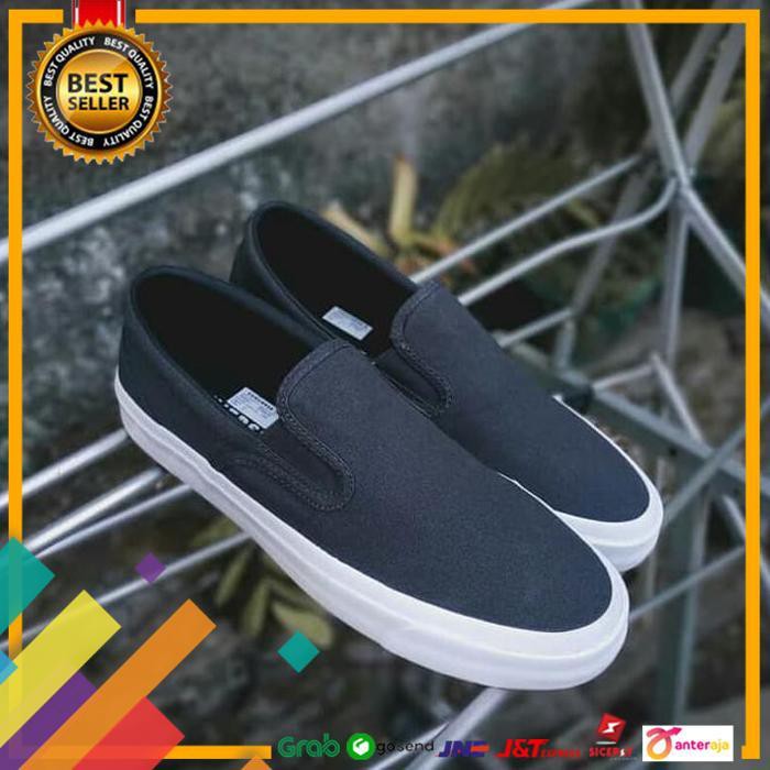 BIG SALE.. TERLARIS SEPATU CONVERSE SLIP ON ALLSTAR SNIKER PRIA WANITA - HITAM, 40 ..TERLARIS