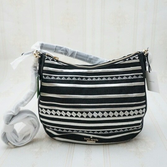 Kate Spade Mylie Hobo Black and White . Bags_Branded / Tas Kate Spade Original