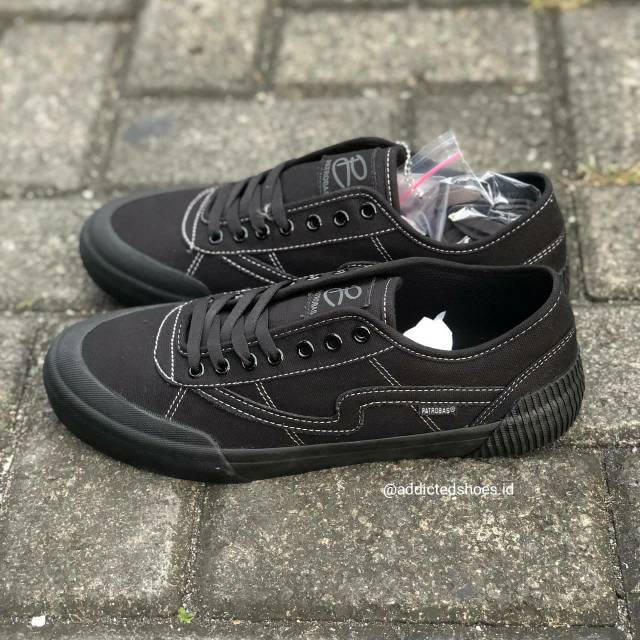 Patrobas Equip Low - All Black