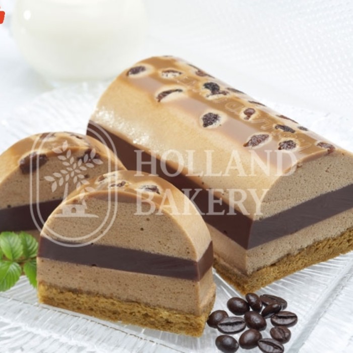 Pudding Coffee Raisin by Holland Bakery