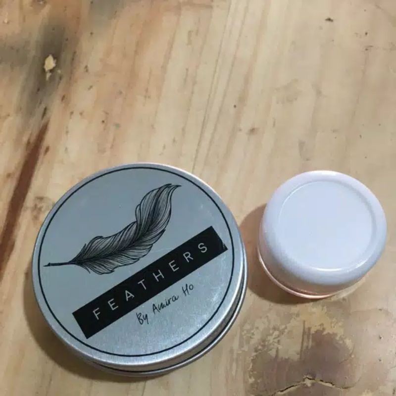 Feathers brow styling by Amira ho share in jar