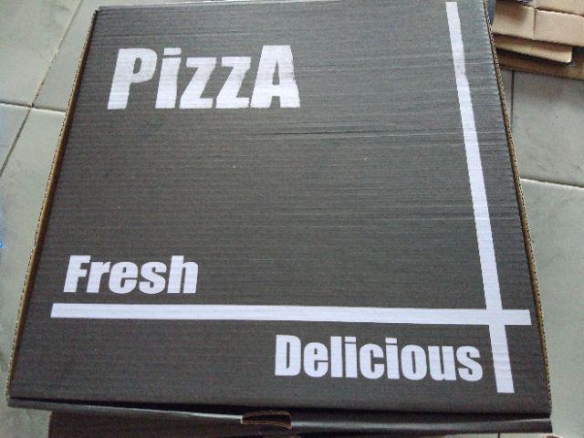 Box Pizza 26x26x4cm E~flute Hitam Delicius