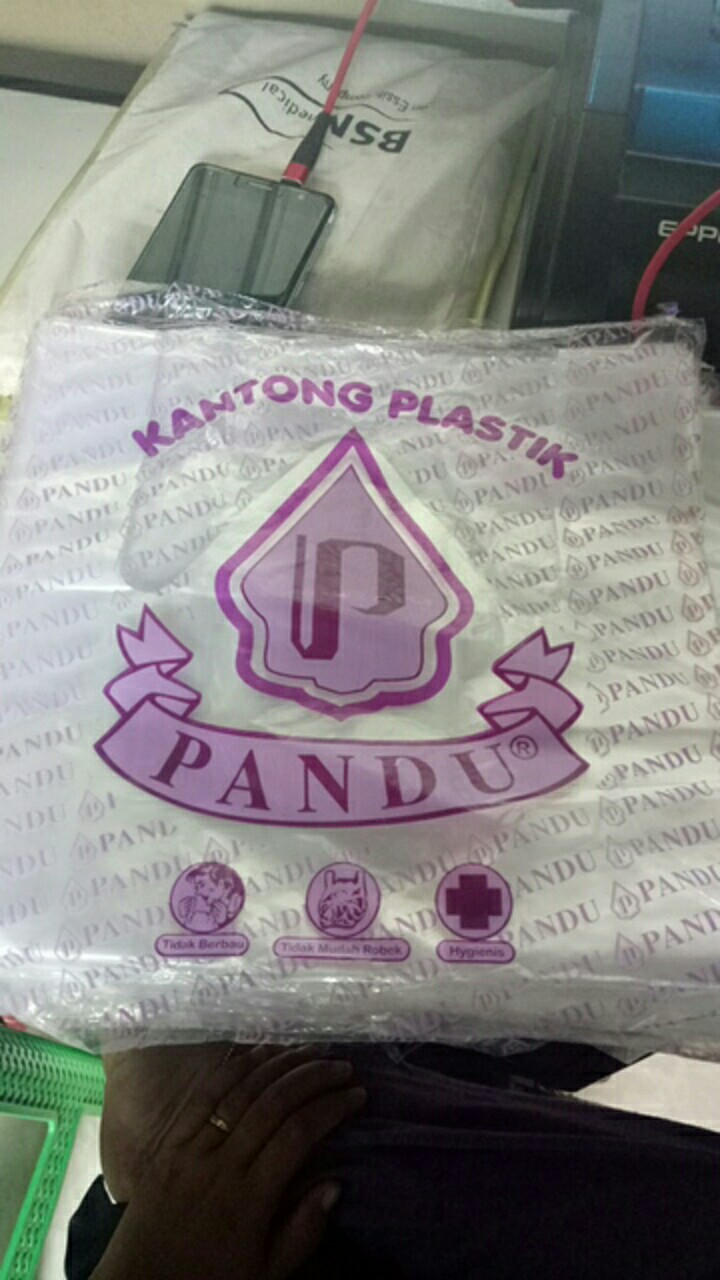 Diskon Besar!!! Plastik Kresek Putih Bening Merk Pandu Uk Tanggung ( 21 )