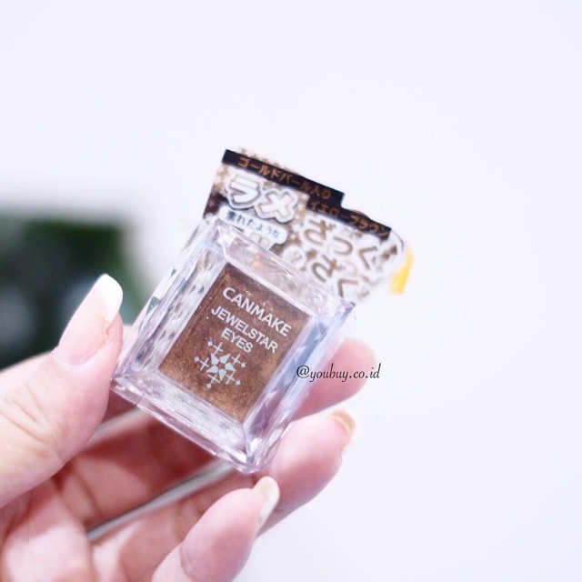 Eyeshadow canmake