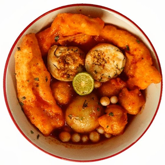 BASO ACI JUMBO ISI AYAM PEDAS GURIH MAMIN.ID