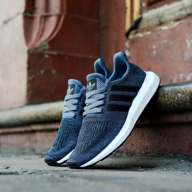 Adidas Swift Run Navy