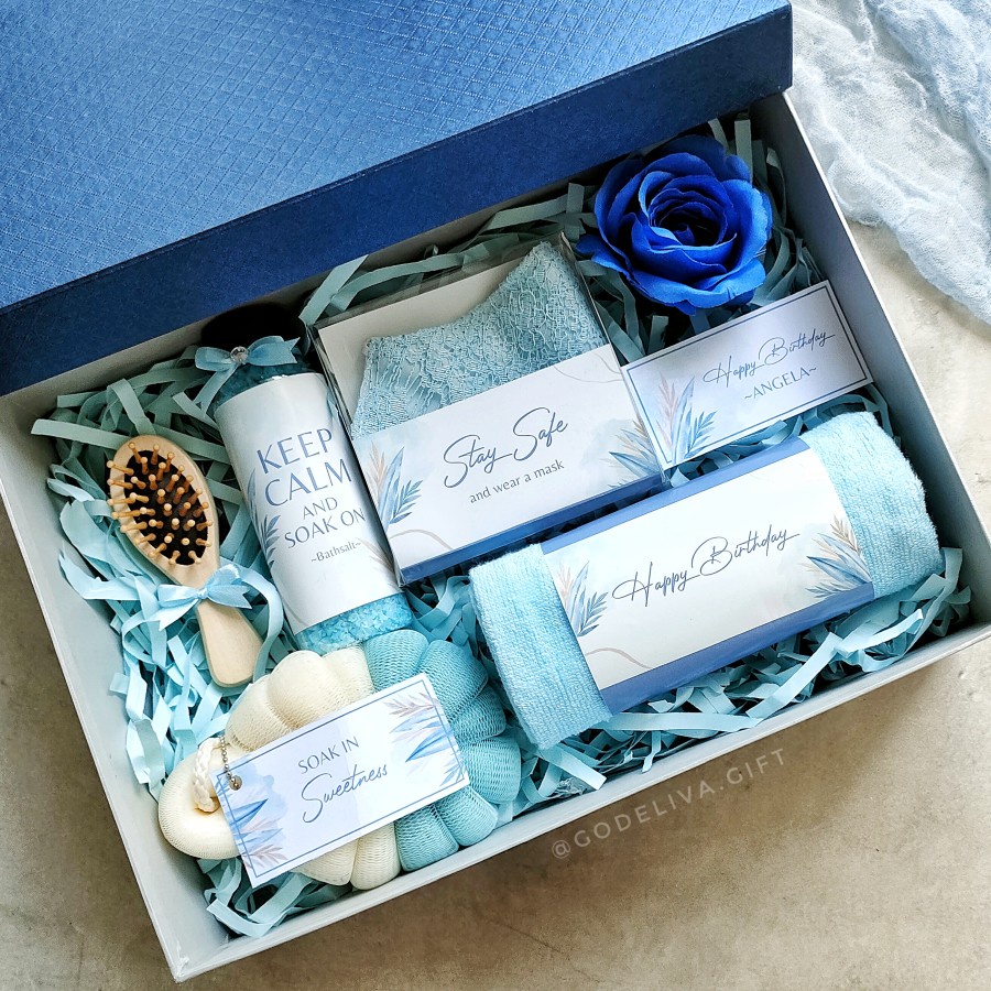 Kado Hadiah Wanita/ Pacar / istri Special isi perlengkapan wanita