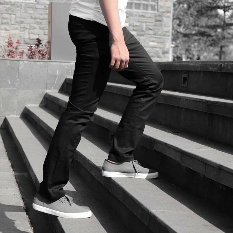 CELANA CHINO PANJANG PRIA SLIMFIT STRECH HITAM