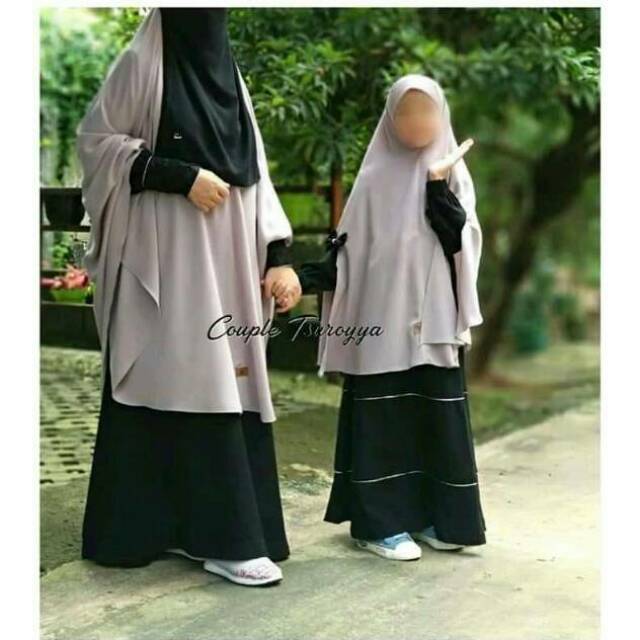 Gamis tsuroyya jetblack set dengan jilbab dan cadar original by shofa hijab