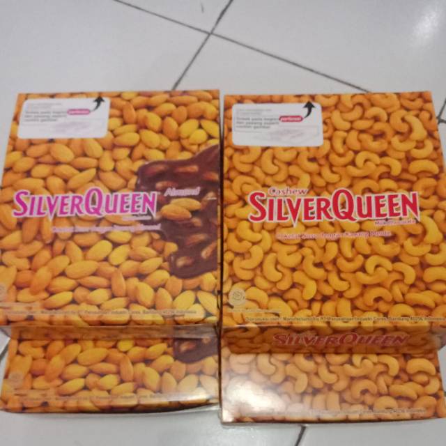 Silverqueen cashew  Dan almond 65gr 1box (25x65gr)