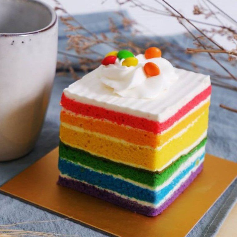 

RAINBOW MINI - Apple Donut and Bakery