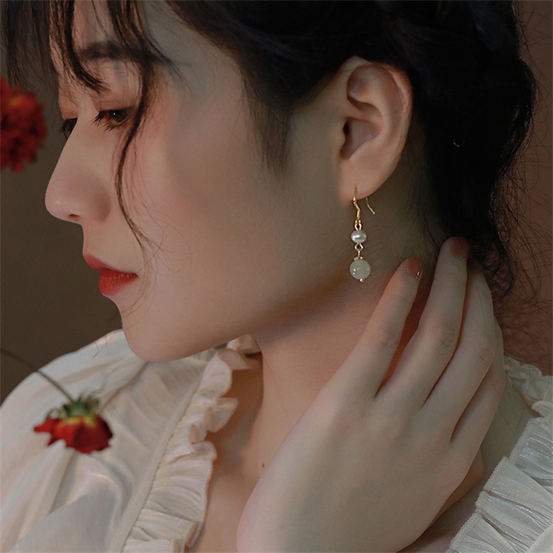 Anting Liontin Giok Hetian Alami Aksen Mutiara Untuk Wanita