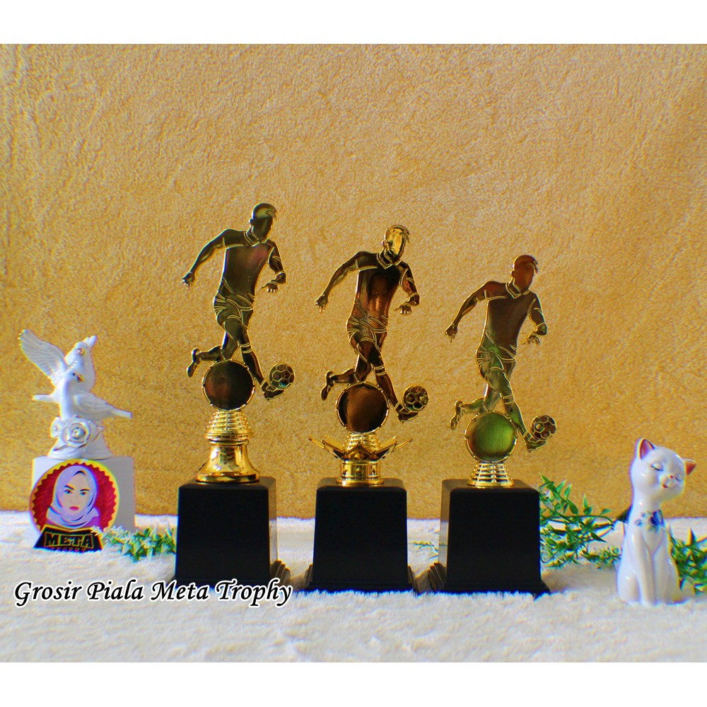 Piala Set Juara 123 & Harapan Murah Sepak Bola Futsal Volly Takraw Basket