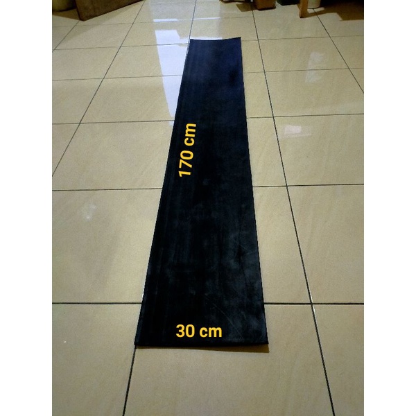 Karpet Karet Lumpur Belakang Mobil Truk Fuso ukuran 170 cm x 30 cm