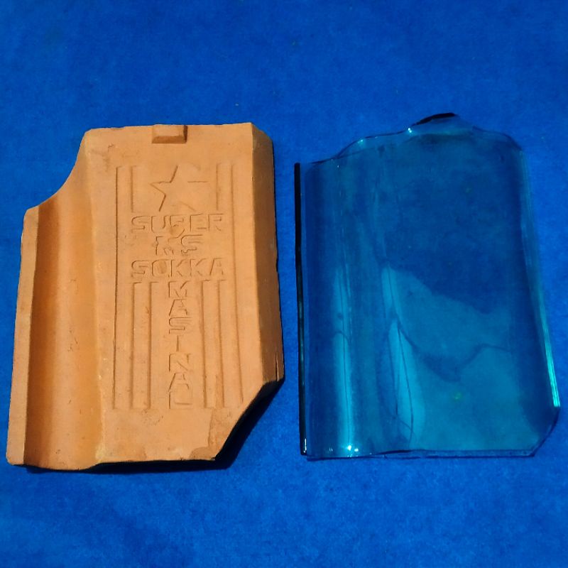 Genteng Kaca Plentong Sokka / Press Local