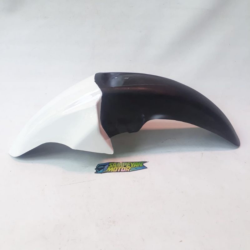 SLEBOR DEPAN CS 1 PUTIH