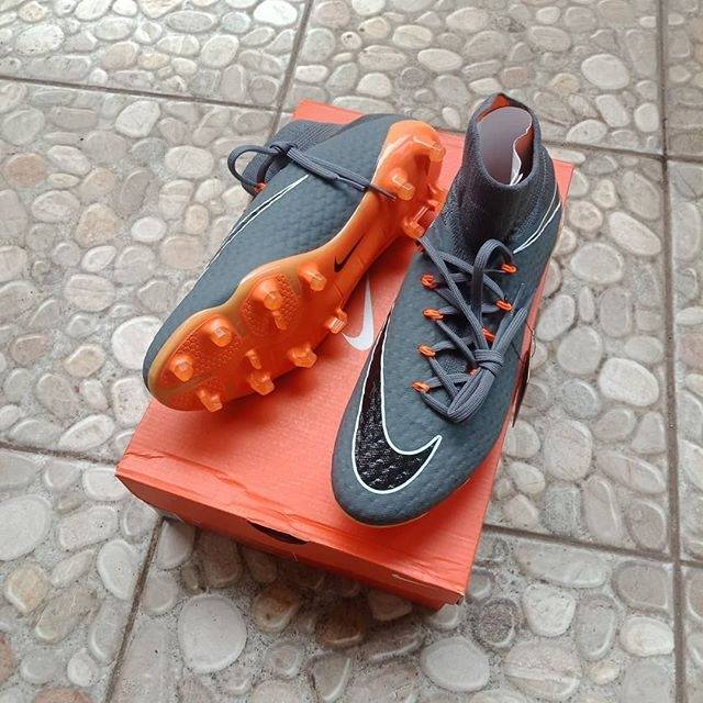 sepatu bola nike phantom 3 pro DF FG