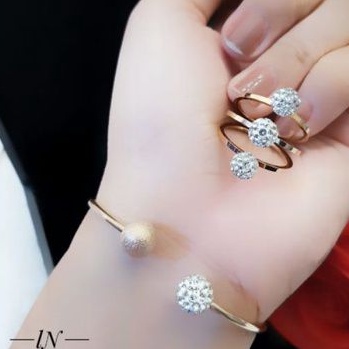 Titanium Set Gelang dan Cincin Wanita 321