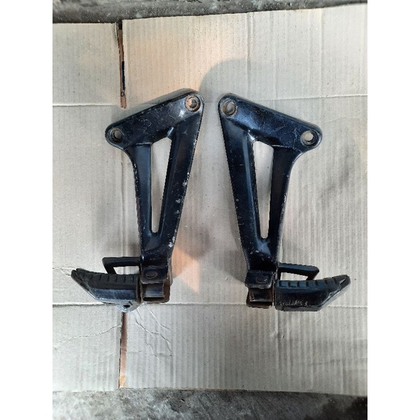 Foot step belakang Cbr 150 R old thailand pnp minerva original copotan footstep pijakan kaki belakan