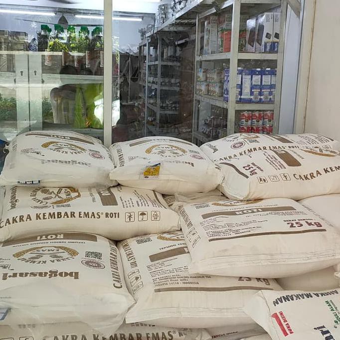 

Cakra Kembar Emas Tepung Terigu 25 Kg , Gpjek Grab Only