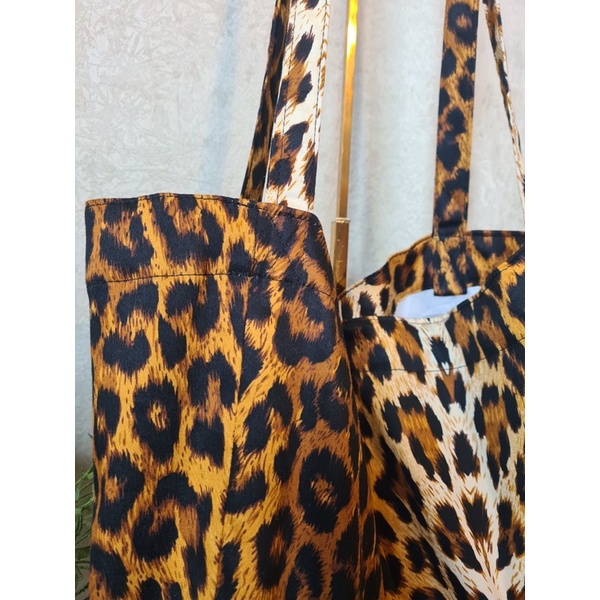 Cabiciks - Leopard Polyester Baggy Nudie Tote Bag