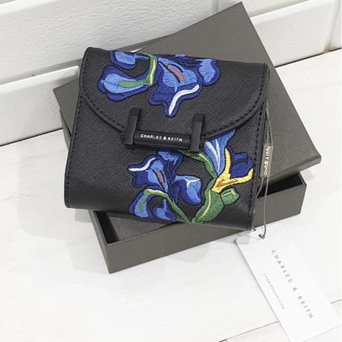 Dompet CK Charless n Keith Van Gogh Embroidered Bunga Wallet Original