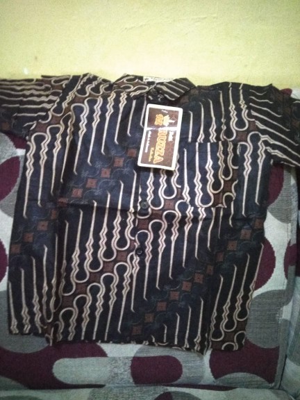 Ruzza Batik Anak Ukuran 0-15 Tahun Kemeja Motif Liris Seno Kawung Sogan Mocca Coklat Baju Laki-laki