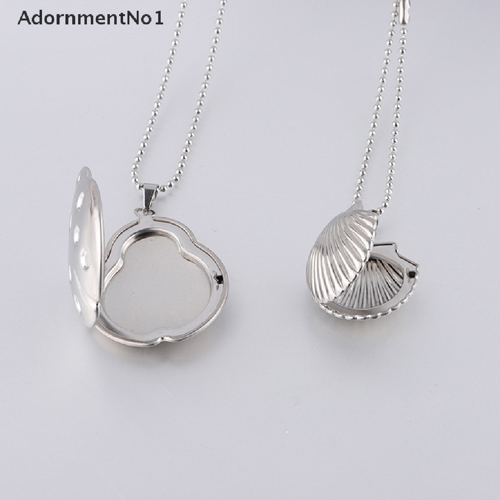 [AdornmentNo1] Unique Carved Design Photo Frame Pendant Necklace Charm Openable Locket Necklace [new]