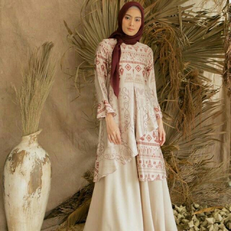 pl cerana tunik S Wearing klamby