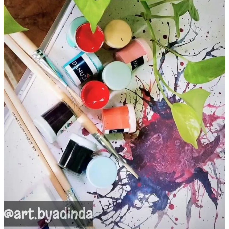 

Cat Lukis Kain, Kaos, Kanvas, Kayu, Batu, Plastik dan Keramik 20 ml