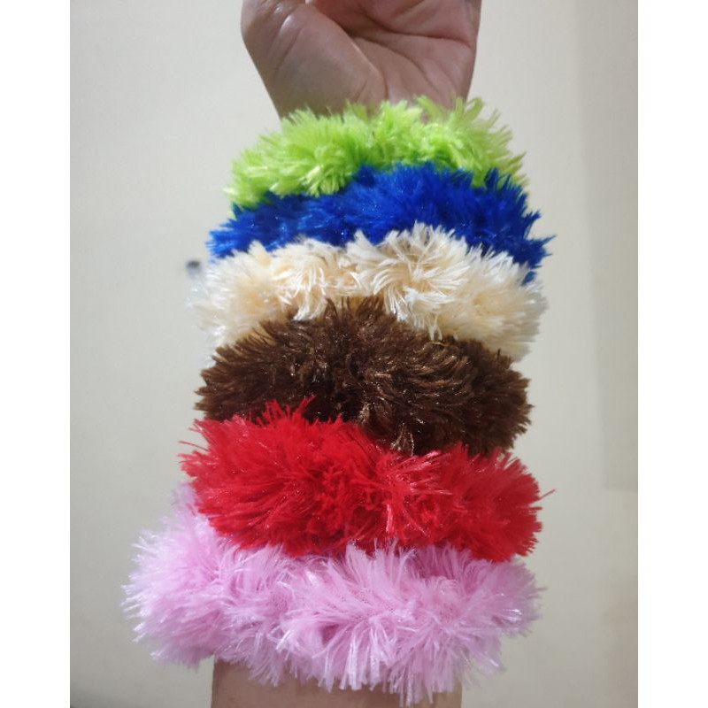 SCRUNCHIE JUMBO BAHAN POMPOM BULU IMPORT PREMIUM CEPOL HIJAB