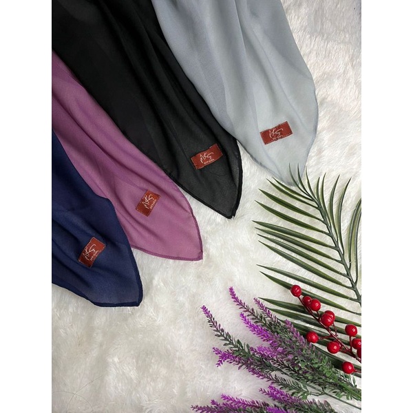 hijab segiempat kain cornskin/Bella square premium