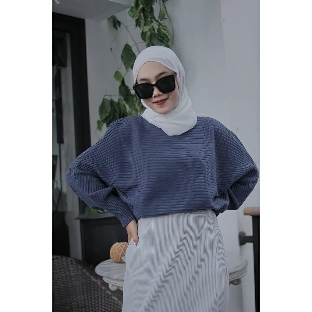 BLOUSE BAJU RAJUT BATWING OVERSIZE ATASAN MODEL KELELAWAR OUTER SWEATER KNIT WANITA