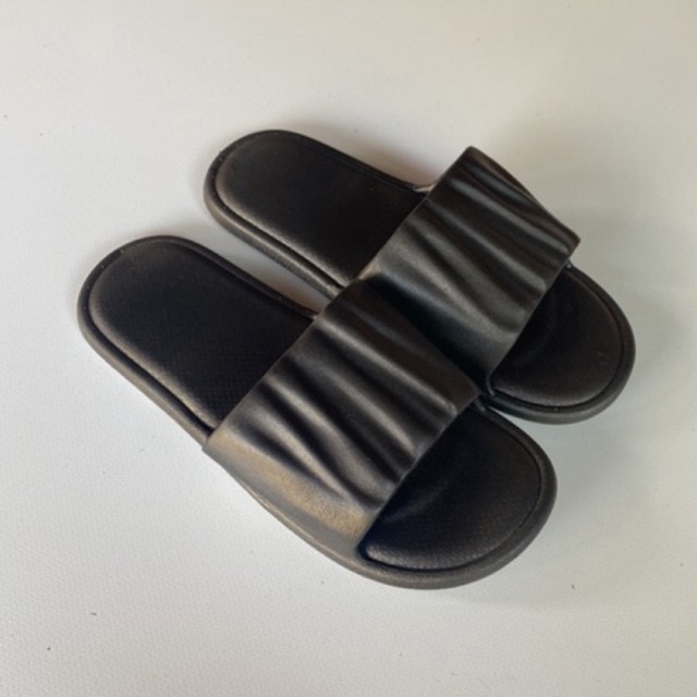 Sandal Kokop Kerut Lebar 037