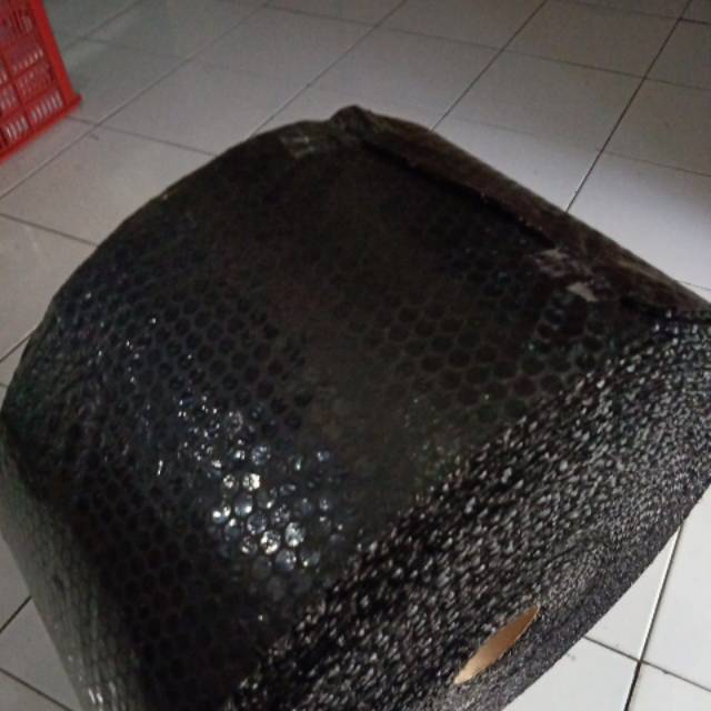 

Bubble Wrap Hitam 25cm x 50m