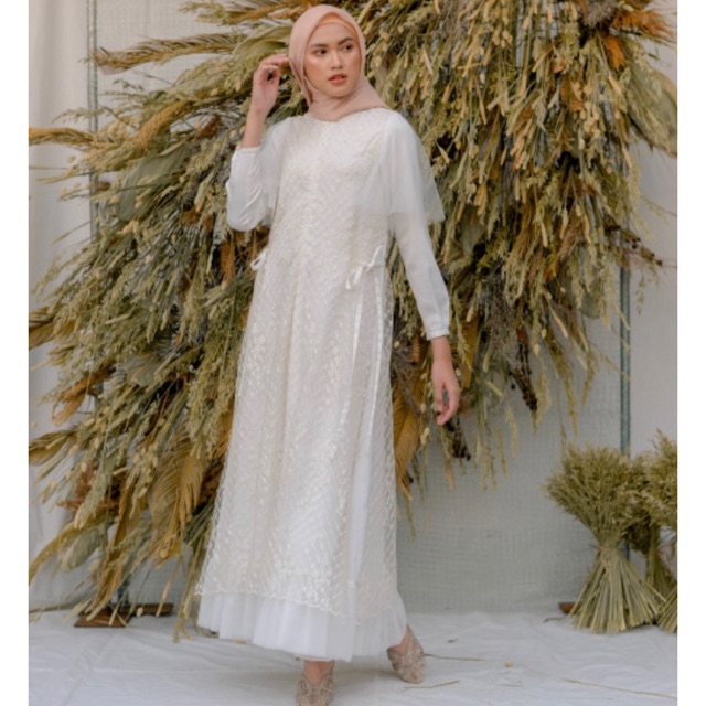 Cordoba Dress Jasmine Premium Lace by WK Wearing Klamby