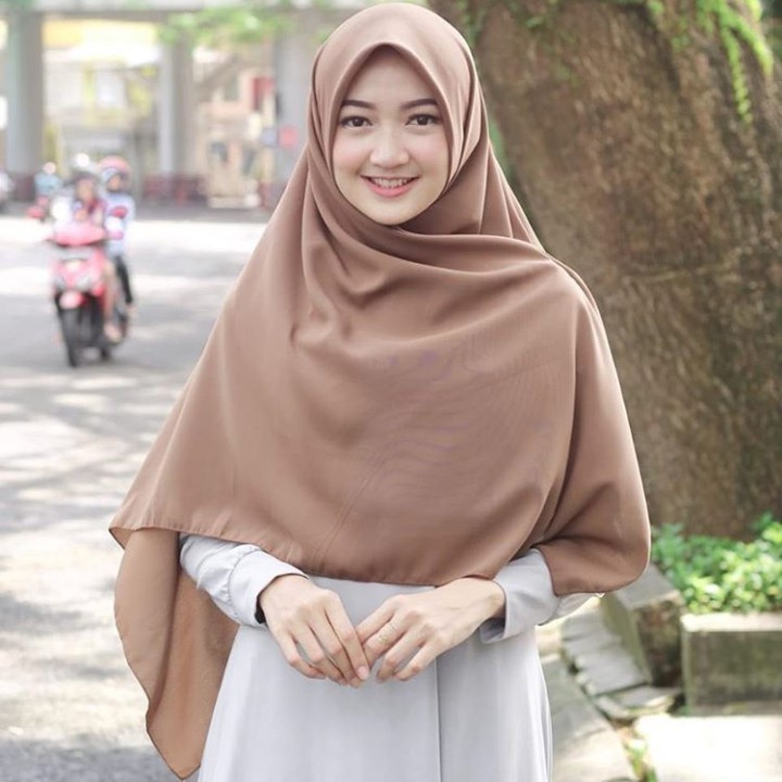 SEGI EMPAT BAHAN WOLFIS GRADE A 58 PREMIUM  IMPORT SYARI / JILBAB SYARI PESTA / JILBAB SERAGAM-MILO/MOCA TUA