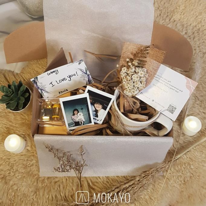 

GIFT BOX BY MOKAYO (AMORE A + ALL INCLUDES) FGBV61352
