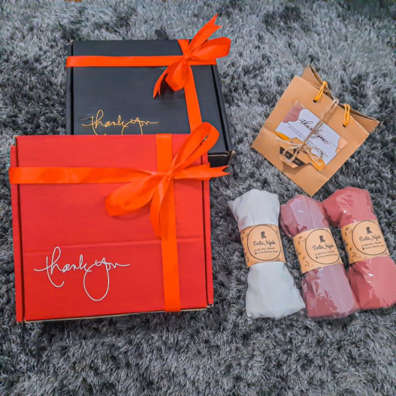 

GIFT BOX / Hampers hijab / kado wedding / kado wisuda / kado ulang tahun