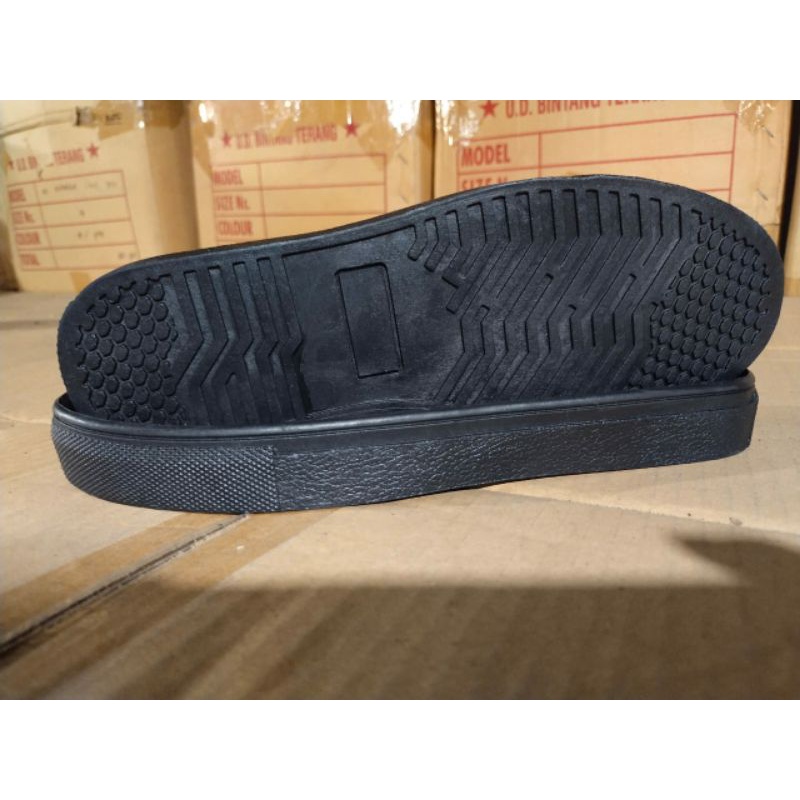 OUTSOLE/SOL sepatu sekolah hitam polos clasik