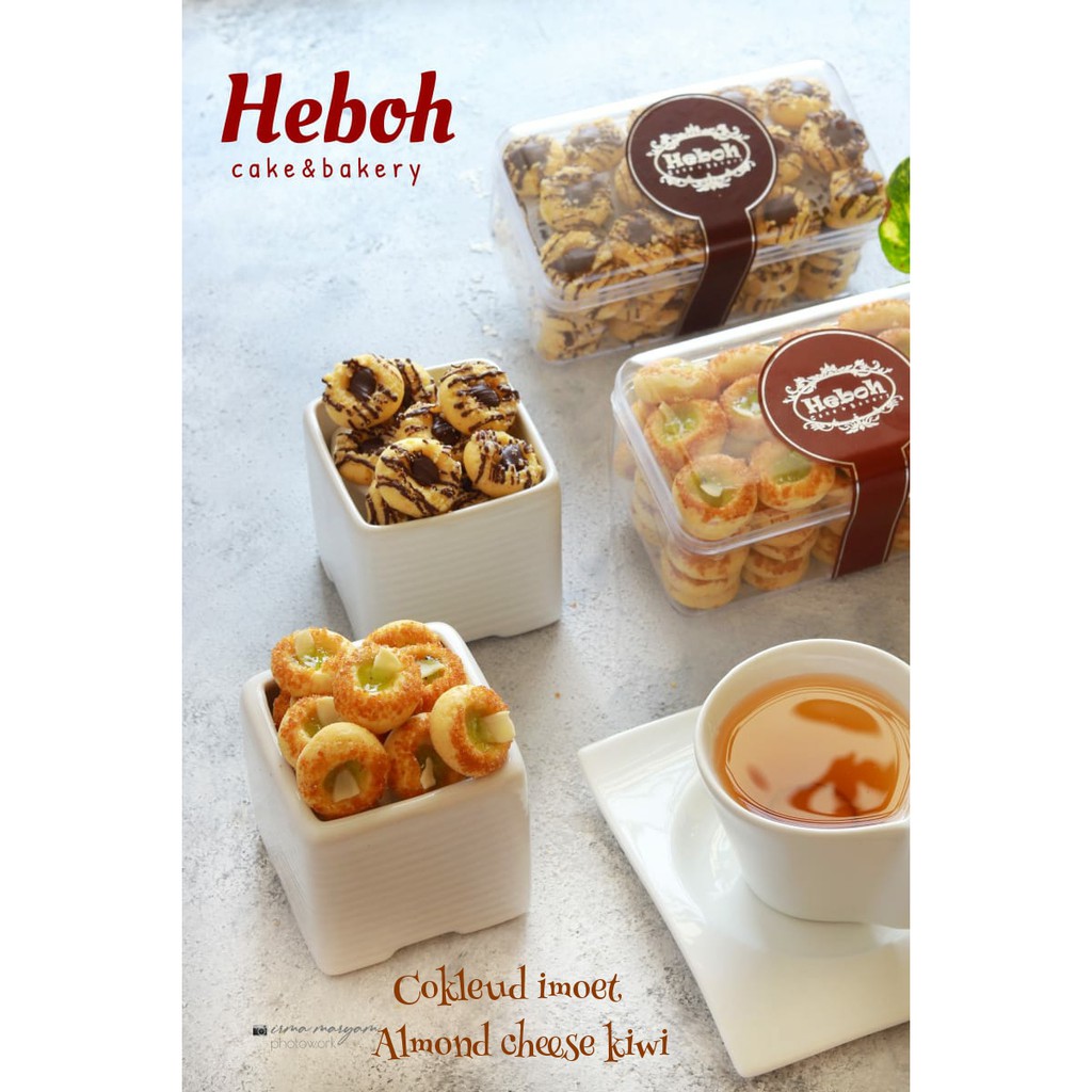 

Kue Kering Lebaran Premium Almond Cheese Kiwi By Heboh Cookies