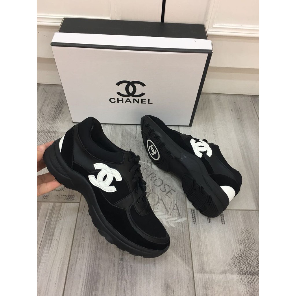 harga sneakers chanel