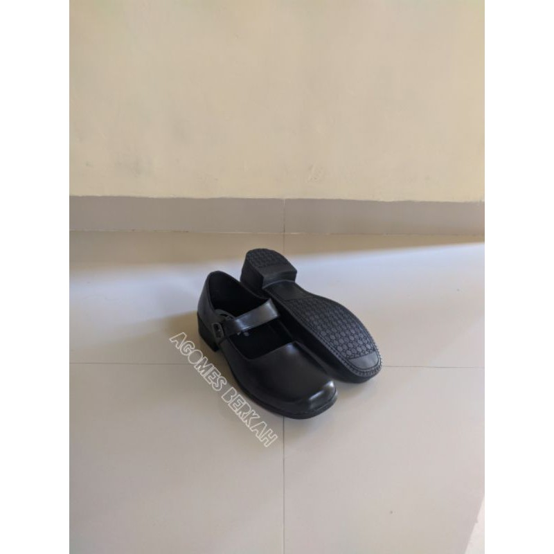 SEPATU PDH PASKIBRA SEKOLAH WANITA