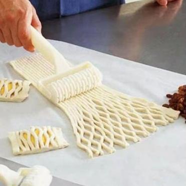 

ROLLER CUTTER PIZZA / PIE ROLLER JARING / ROLLER PASTRY BREAD PIE ..