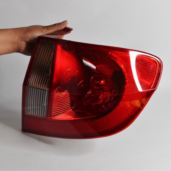 Lampu stop lamp Hyundai Getz Hyundai Genuine Parts