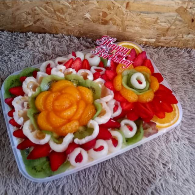 

Tukusiki salad buah 2000 ml special ultah/anniv 7