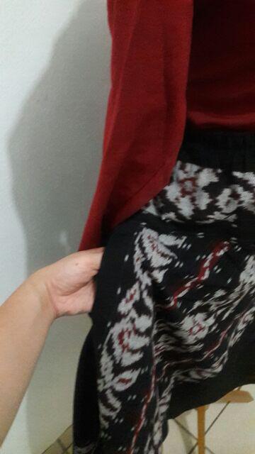 Rok Payung Tenun Pendek